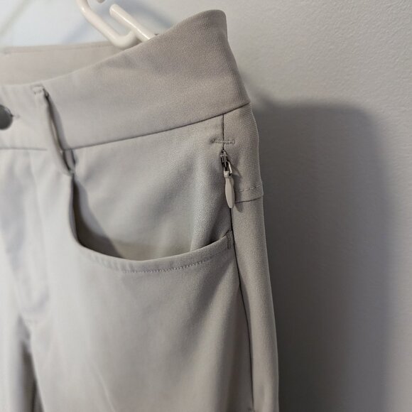 Old Navy Slim Tech Hybrid Pant 30"x32" - Picture 3 of 5